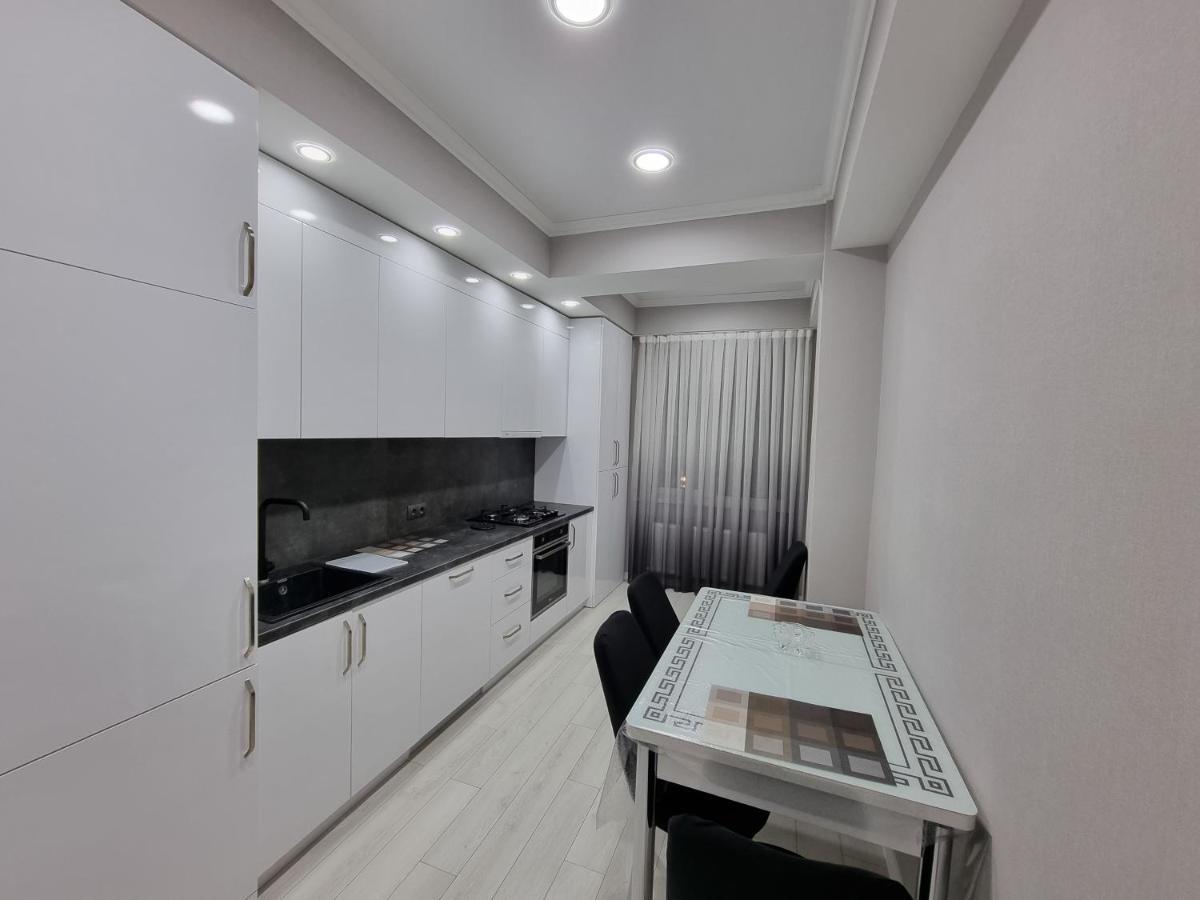 Grand Excelent New Ultra Central Apartments Chisinau Eksteriør bilde
