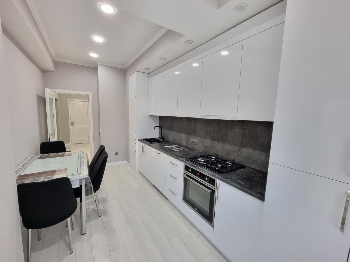 Grand Excelent New Ultra Central Apartments Chisinau Eksteriør bilde